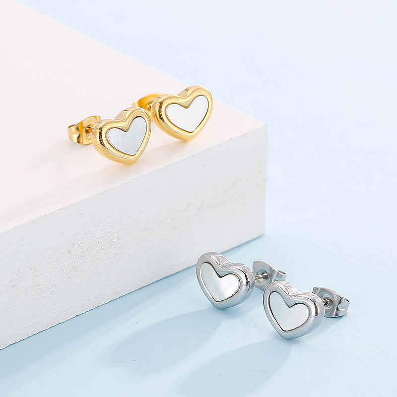 Minimalistische Herz Ohrringe Wasserfest