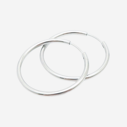 Klassische Creolen Czarina Silber 28 mm