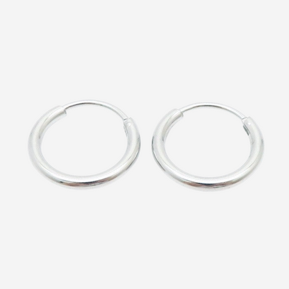 Klassische Creolen Czarina Silber 16 mm