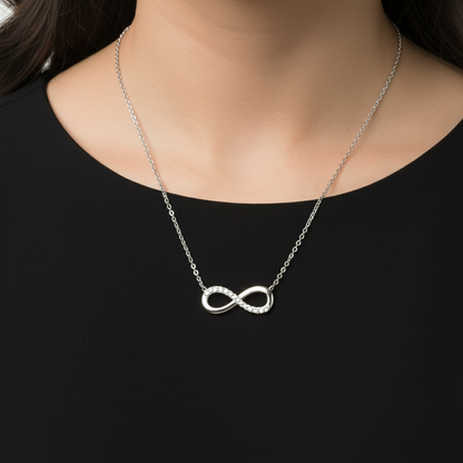 Minimalistische Infinity Halskette Wasserfest