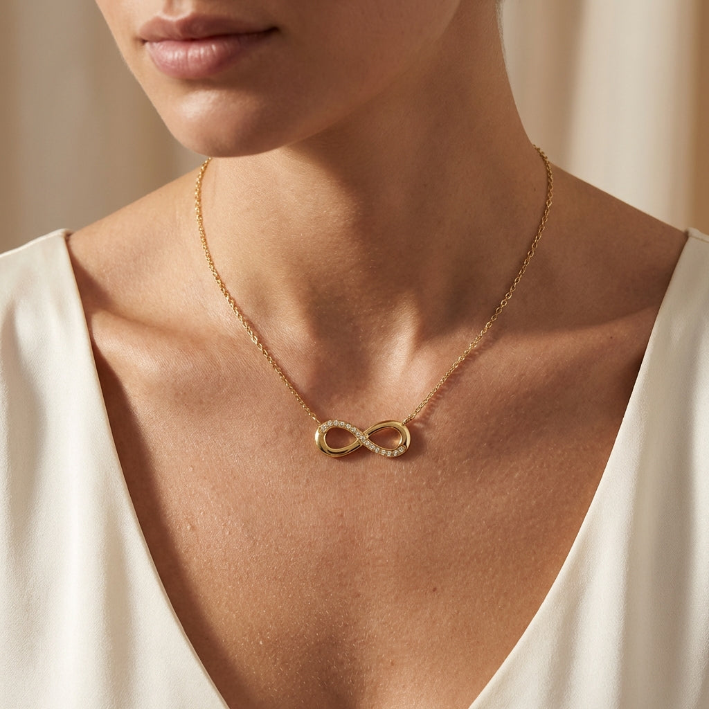 Minimalistische Infinity Halskette Wasserfest